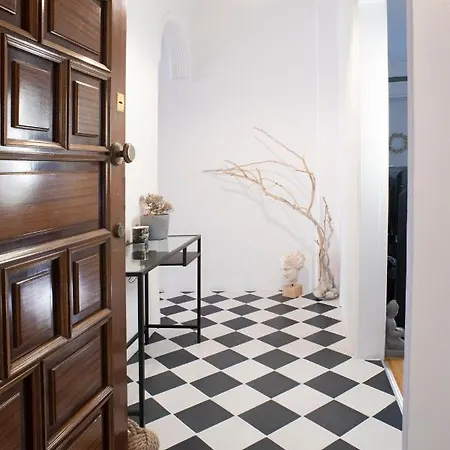 Apartmán Spacious 82 M2 Two Bedroom Classy Near Center Soluň