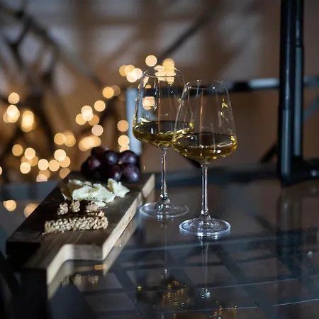 Spacious 82 M2 Two Bedroom Classy Near Center * Thessaloniki