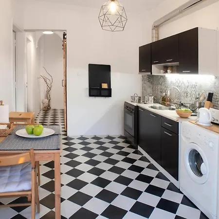 Spacious 82 M2 Two Bedroom Classy Near Center Apartman Szaloniki
