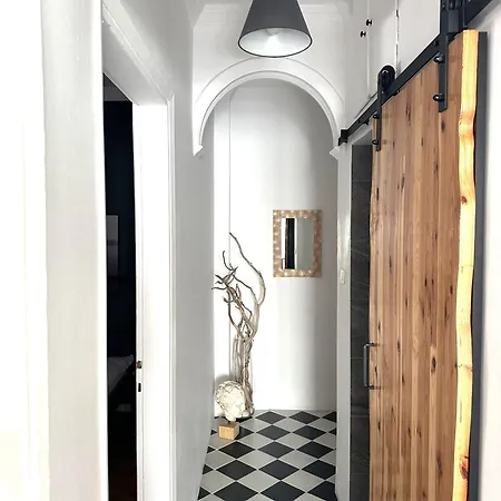 Spacious 82 M2 Two Bedroom Classy Near Center Apartman Szaloniki