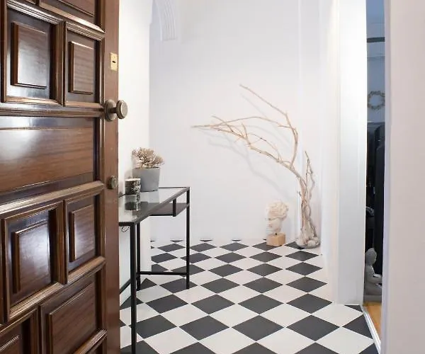 Apartament Spacious 82 M2 Two Bedroom Classy Near Center Salonic