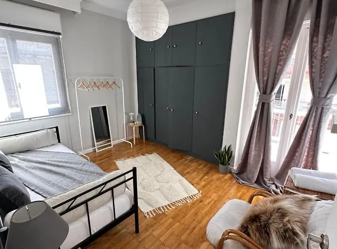 Apartament Spacious 82 M2 Two Bedroom Classy Near Center *