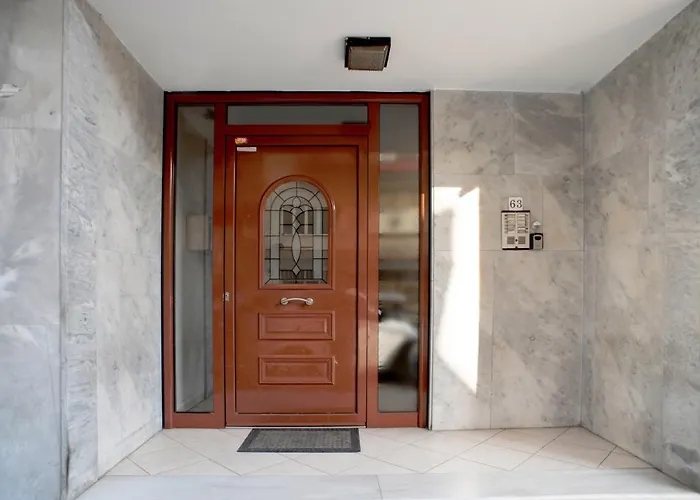 Spacious 82 M2 Two Bedroom Classy Near Center Salonic