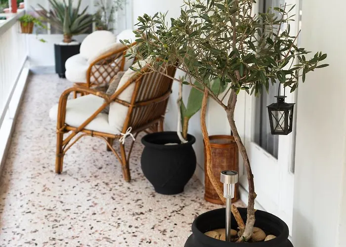 Spacious 82 M2 Two Bedroom Classy Near Center Apartament Salonic