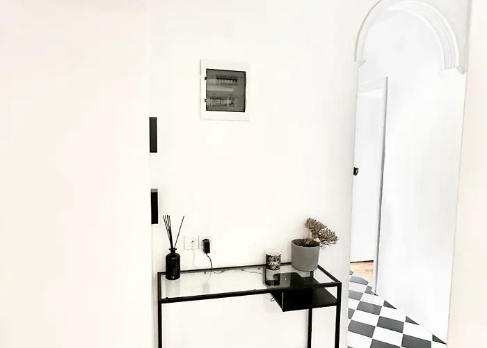 Spacious 82 M2 Two Bedroom Classy Near Center