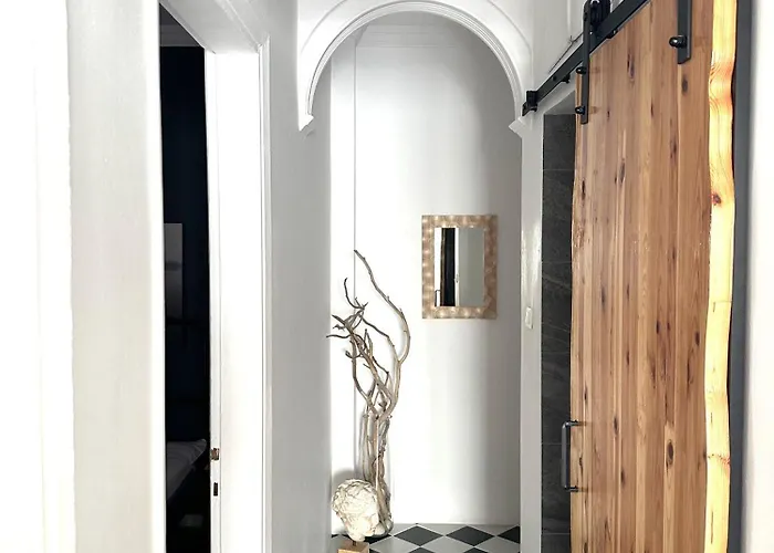 Spacious 82 M2 Two Bedroom Classy Near Center Apartament Salonic
