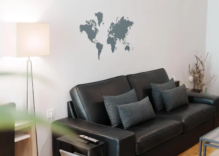 Spacious 82 M2 Two Bedroom Classy Near Center *